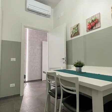 Kinga Cavour Apartment Florence